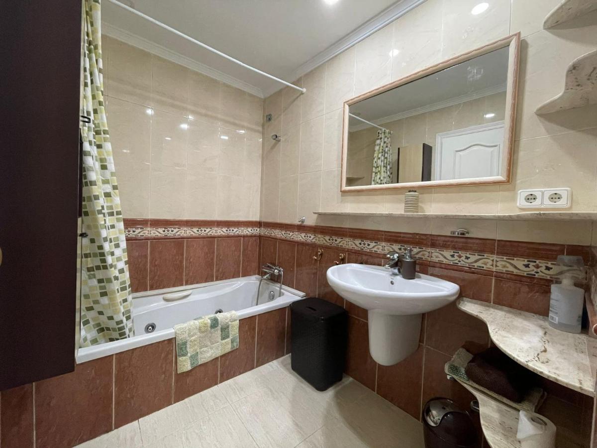 Apartment Aires De Regla, Living Sur *